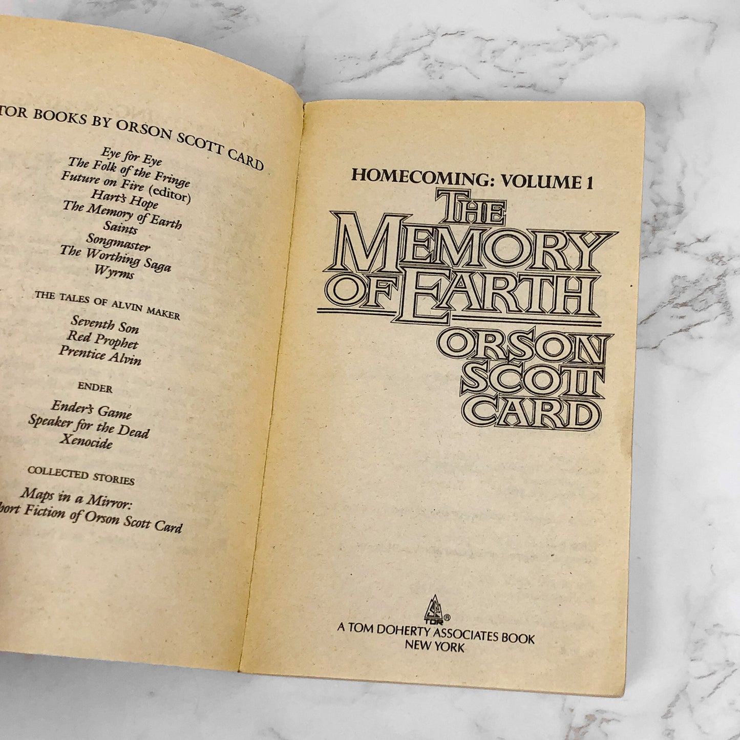 The Memory of Earth by Orson Scott Card [1993 PAPERBACK] • Homecoming Saga #1