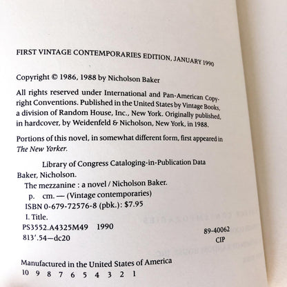 The Mezzanine by Nicholson Baker [FIRST PAPERBACK PRINTING / 1990]