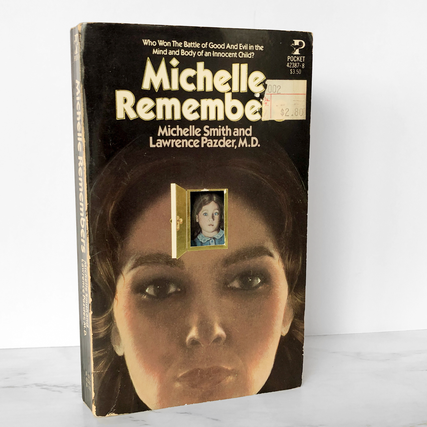 Michelle Remembers by Michelle Smith & Lawrence Pazder [FIRST PAPERBACK PRINTING / 1981]