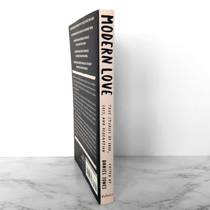 Modern Love: True Stories of Love, Loss & Redemption edited by Daniel Jones [TRADE PAPERBACK]