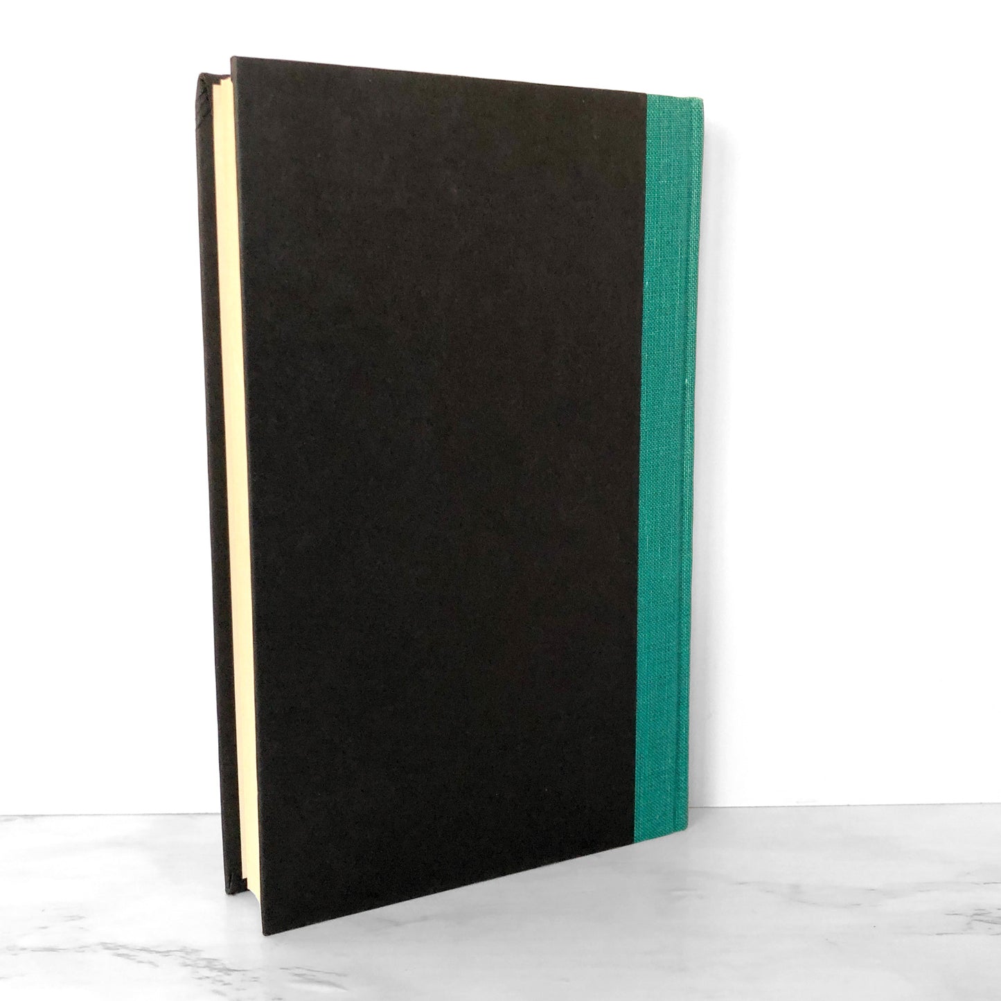 Monkeys by Susan Minot [FIRST BOOK CLUB EDITION] 1986 • E.P. Dutton