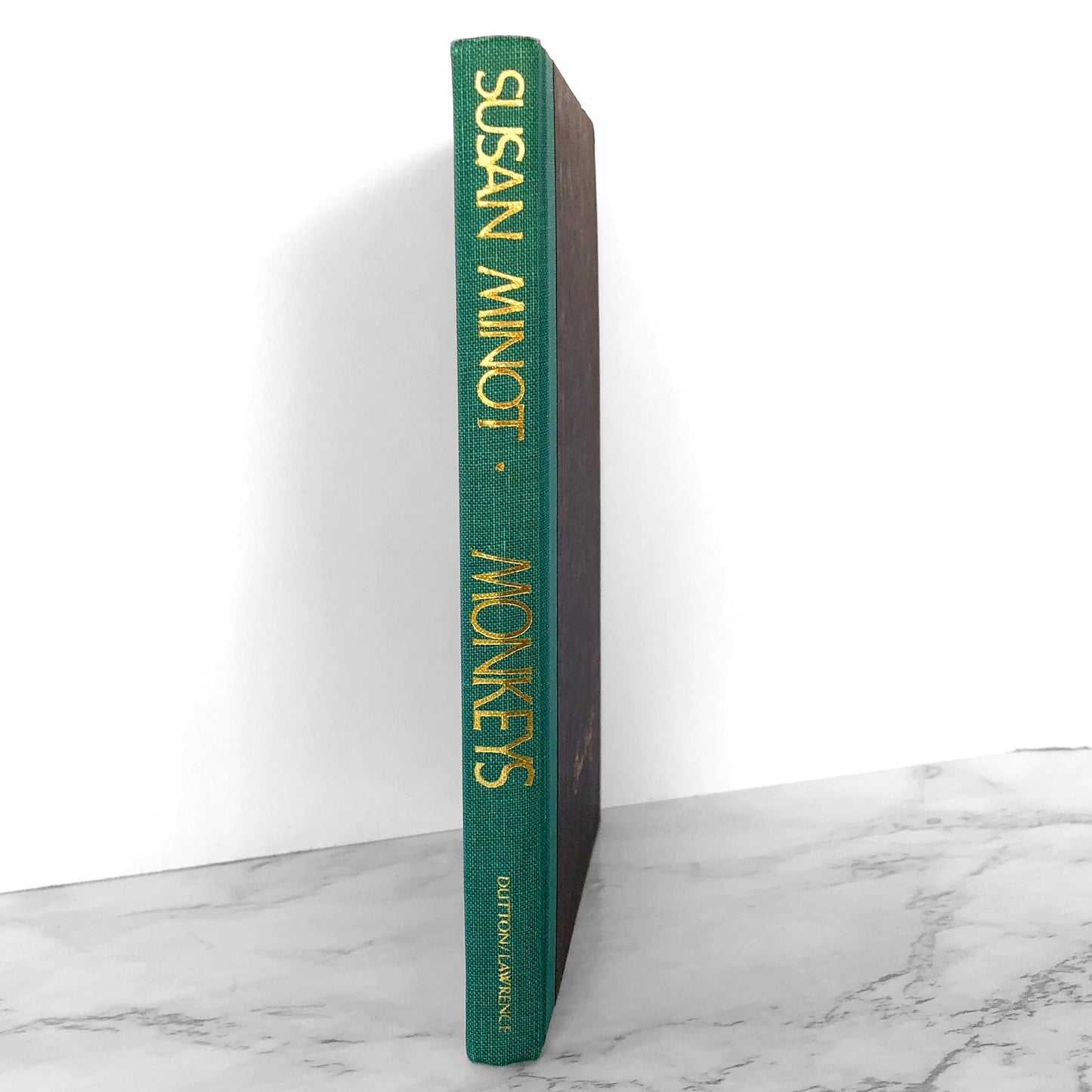 Monkeys by Susan Minot [FIRST BOOK CLUB EDITION] 1986 • E.P. Dutton