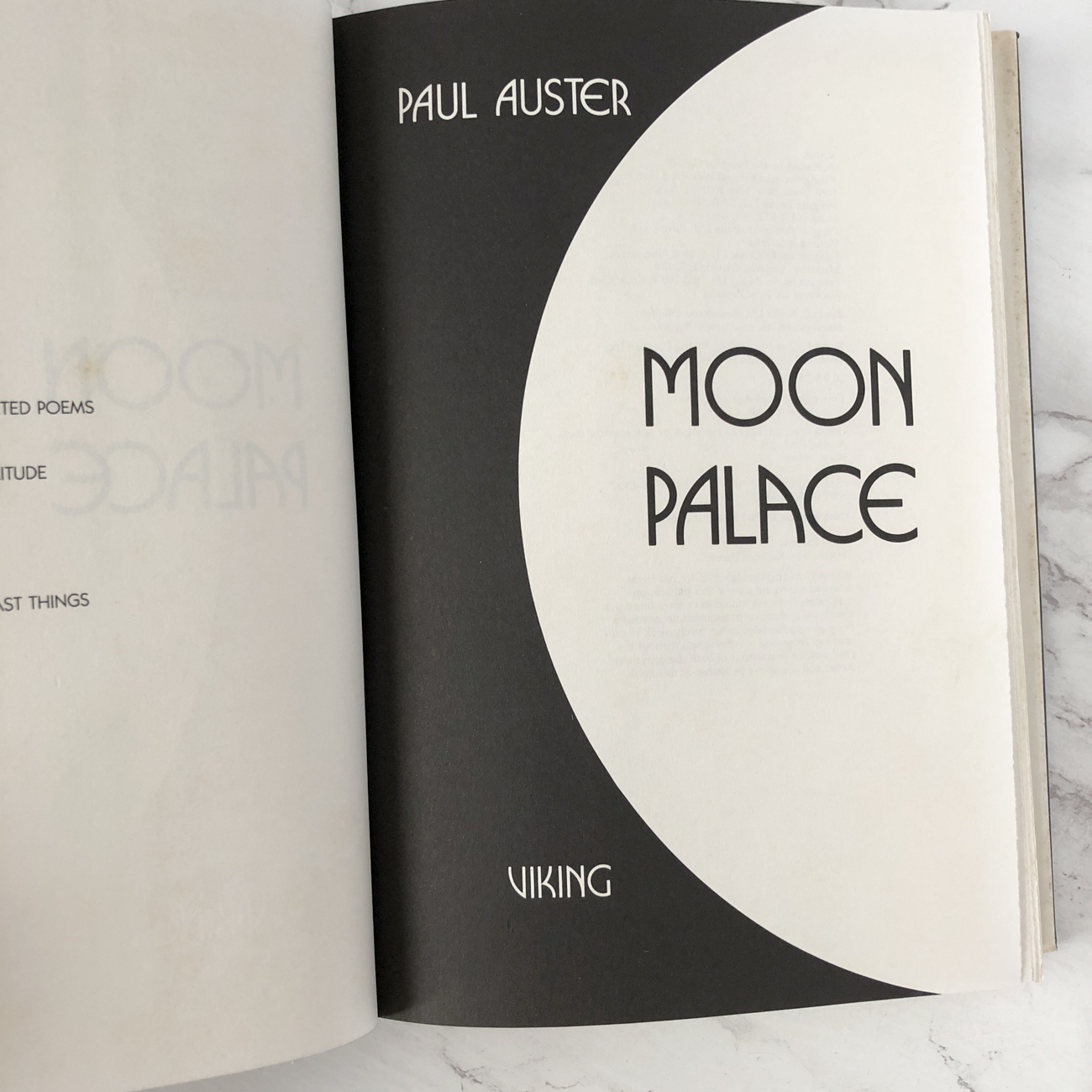 Moon Palace - Ngụy tín và vận mệnh hiển nhiên (Phần 1)
