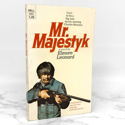 Mr. Majestyk by Elmore Leonard [FIRST EDITION / FIRST PRINTING] 1974