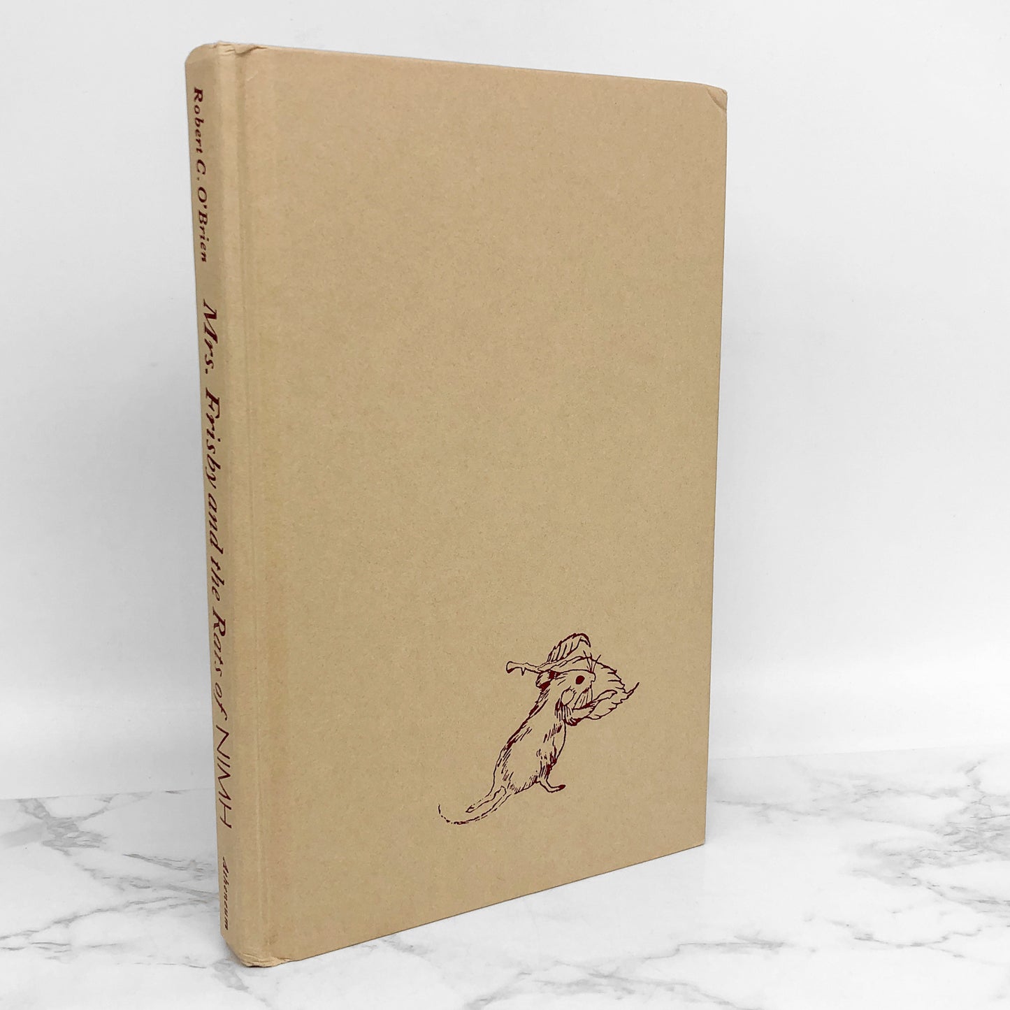 Mrs. Frisby and The Rats of NIMH by Robert C. O'Brien [HARDCOVER RE-PRINT] 2000 • Atheneum