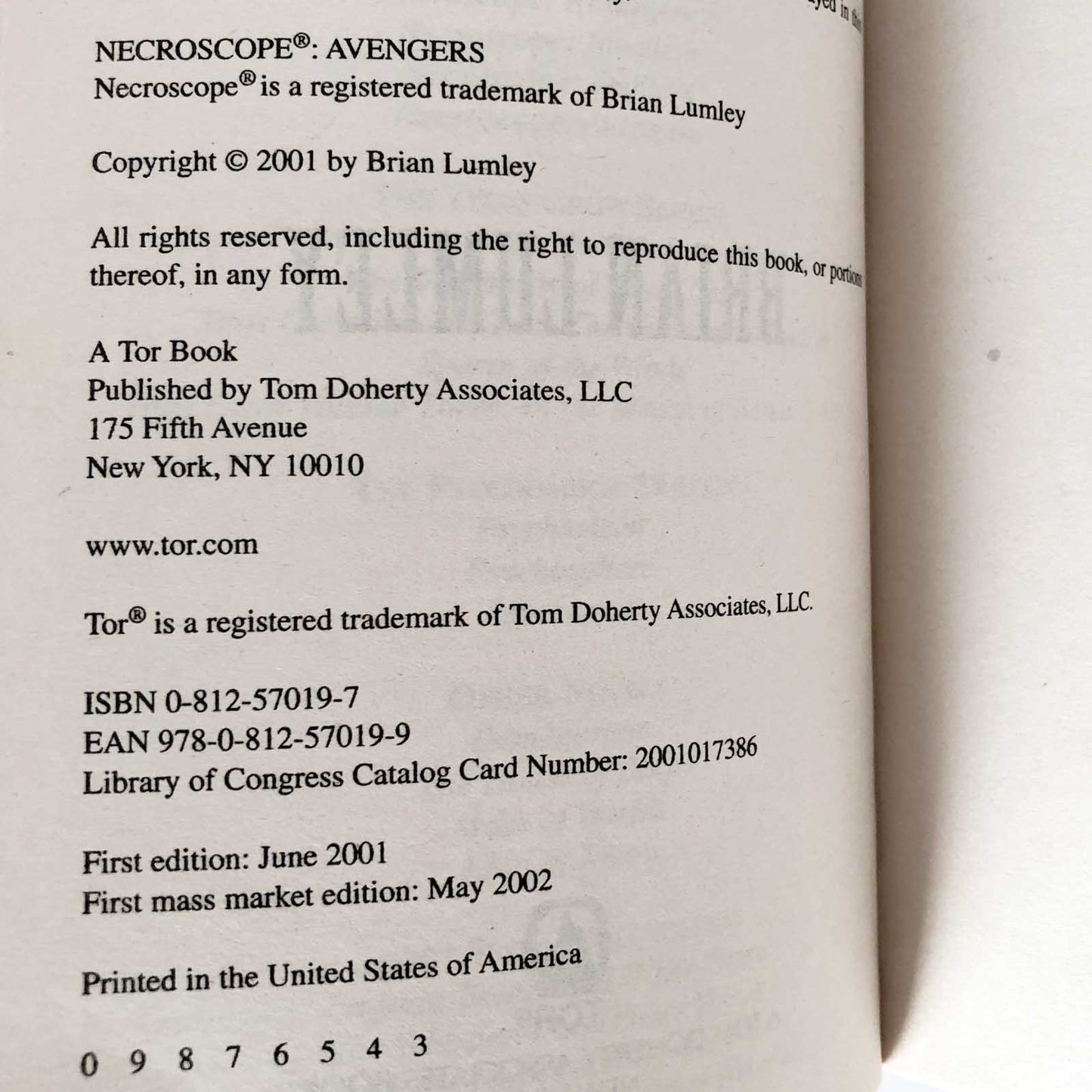 Necroscope: Avengers by Brian Lumley [FIRST PAPERBACK EDITION] 2001