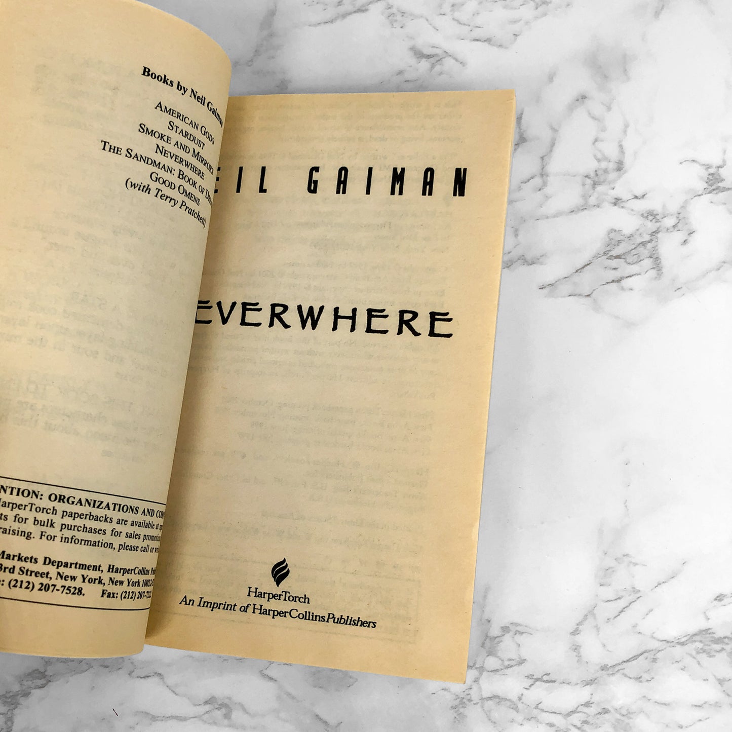 Neverwhere by Neil Gaiman [2001 PAPERBACK]