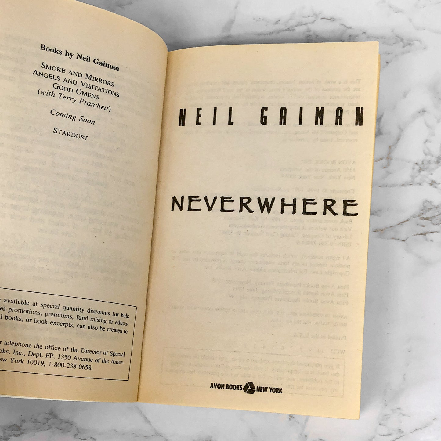 Neverwhere by Neil Gaiman [1998 FIRST PAPERBACK EDITION]