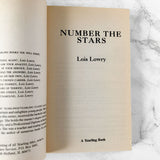 Number the Stars by Lois Lowry [FIRST PAPERBACK EDITION / 1990]