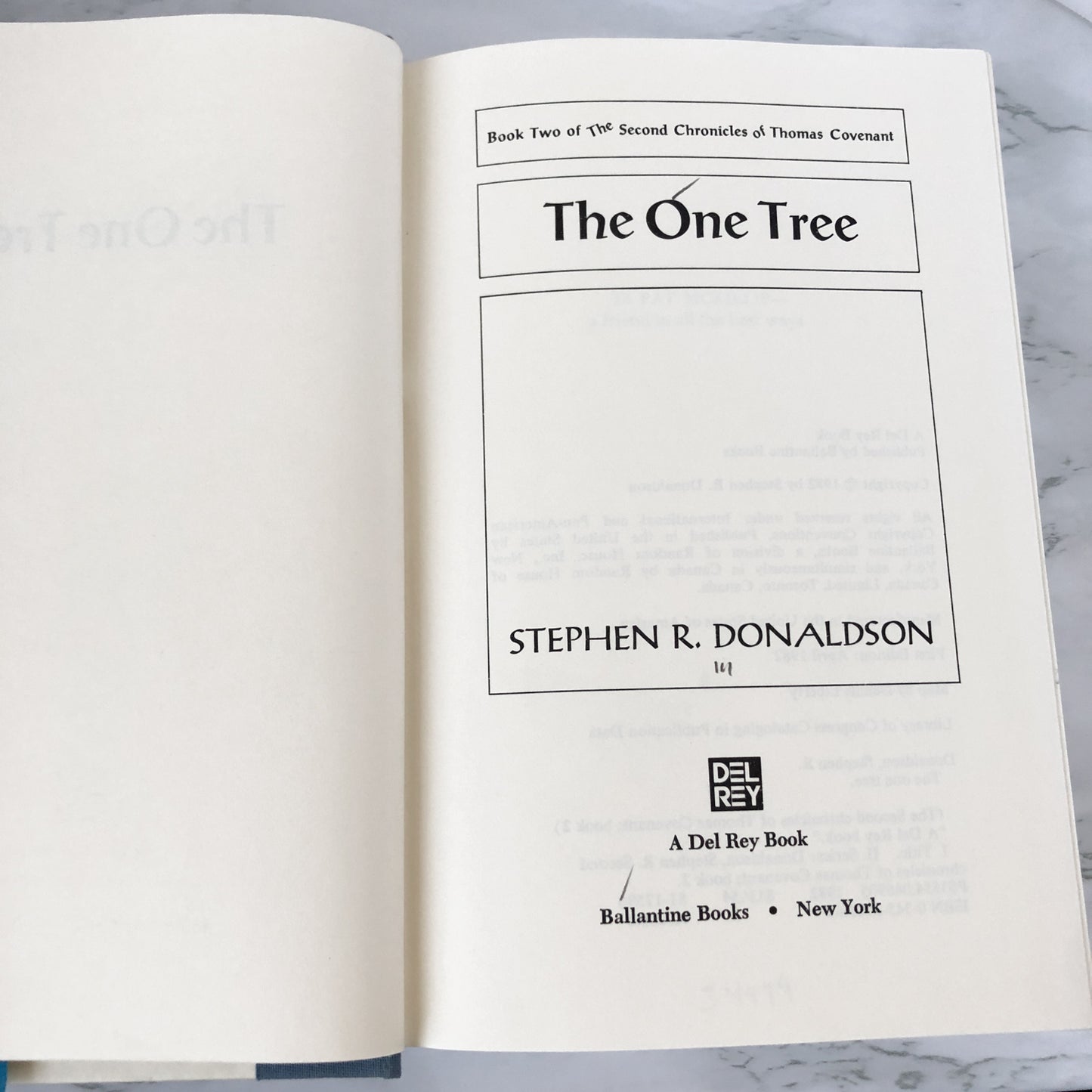 The One Tree by Stephen R. Donaldson [HARDCOVER BC EDITION] - Bookshop Apocalypse