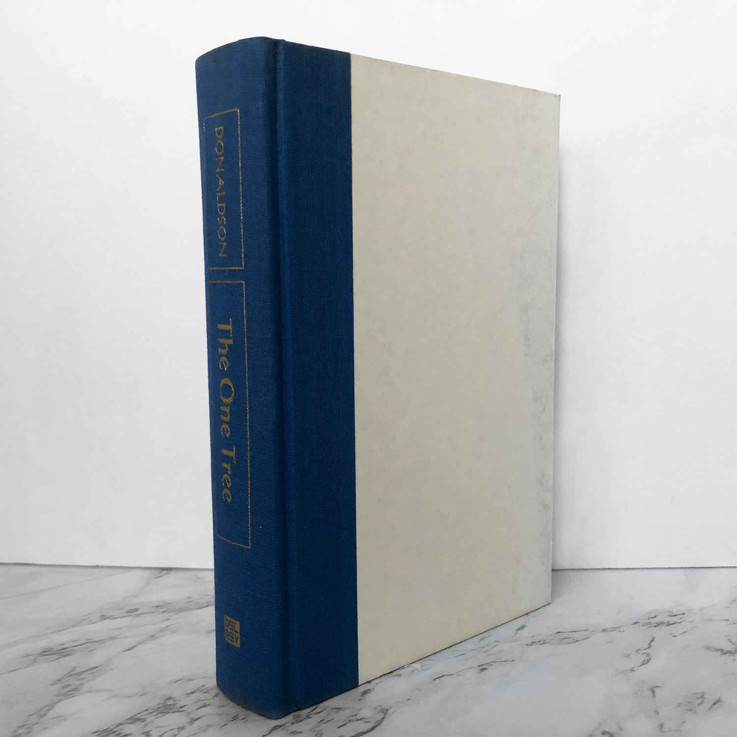 The One Tree by Stephen R. Donaldson [HARDCOVER BC EDITION] - Bookshop Apocalypse