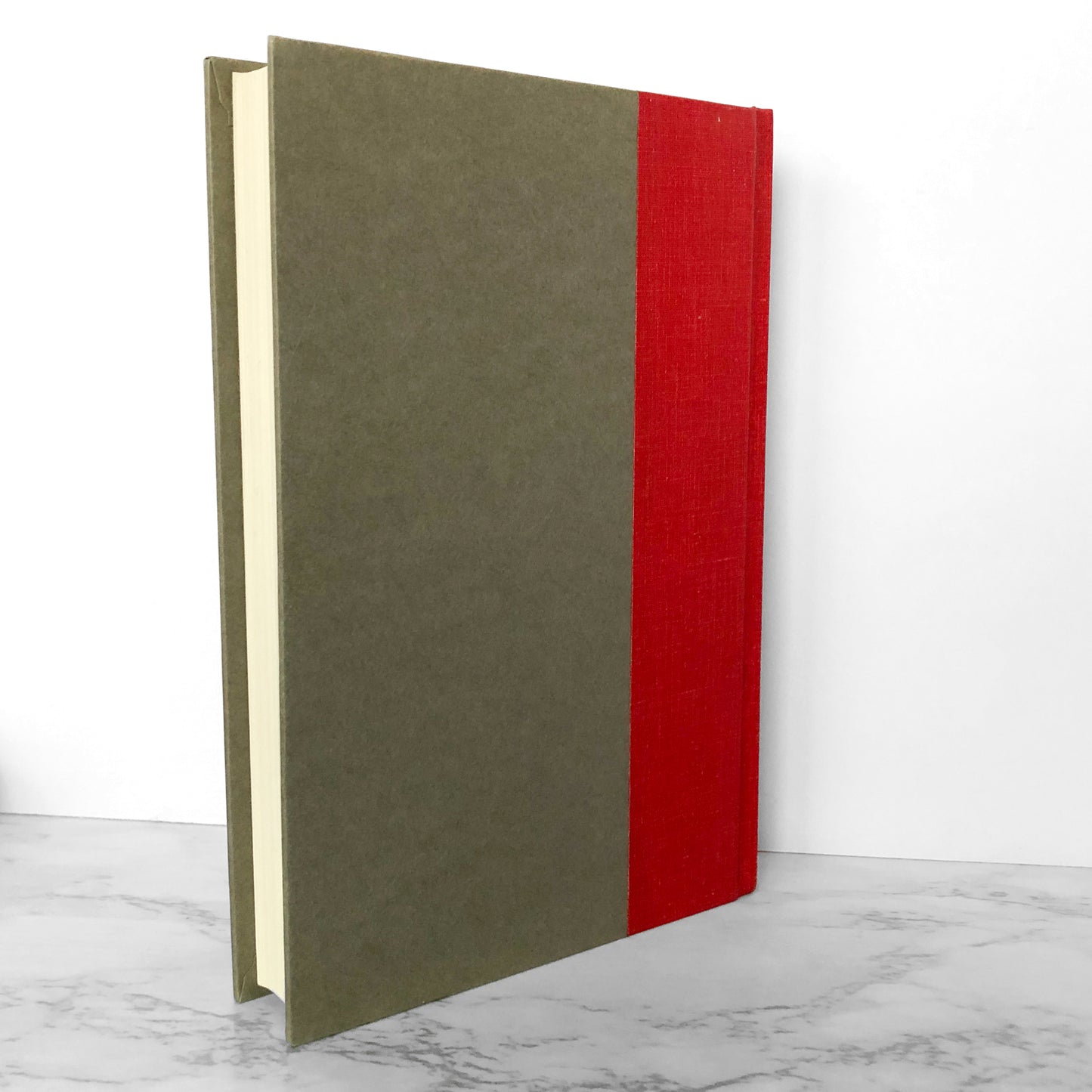 Outcast of Redwall by Brian Jacques SIGNED! [FIRST EDITION / FIRST PRINTING] 1996