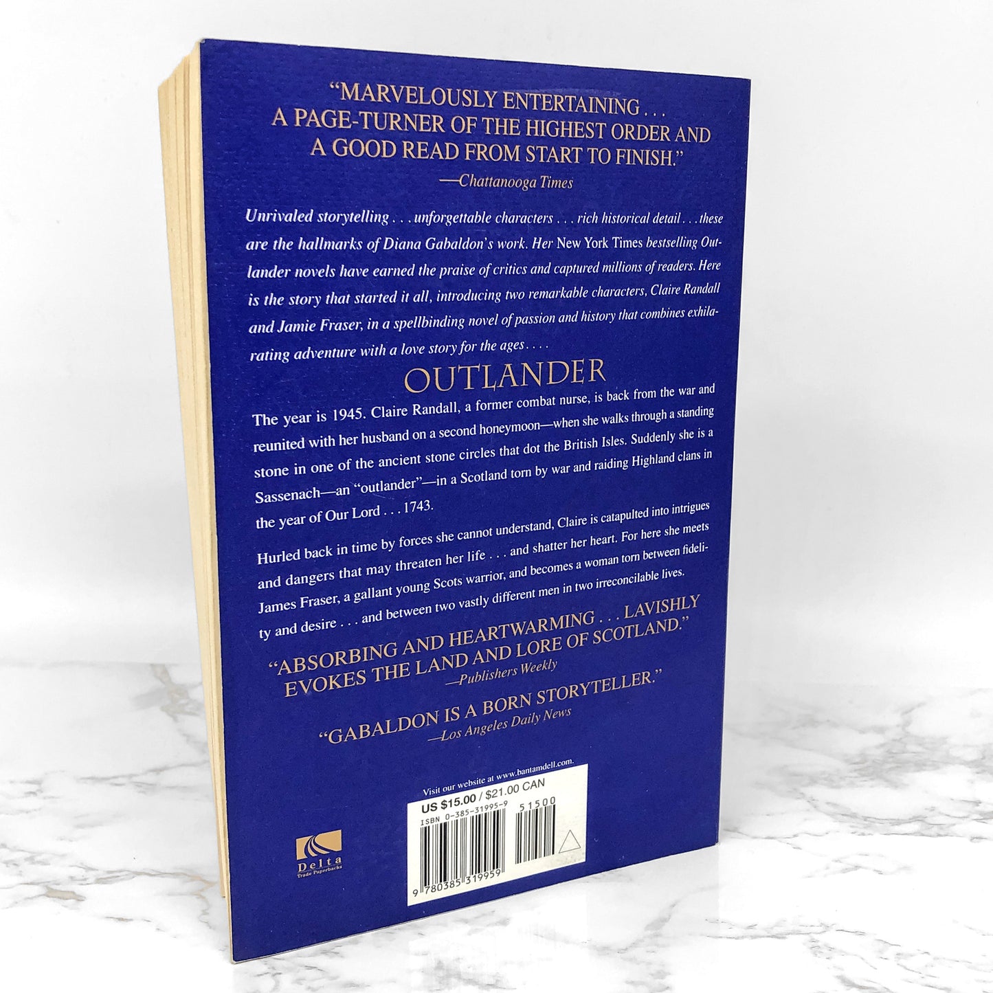 Outlander by Diana Gabaldon [TRADE PAPERBACK / 2001]