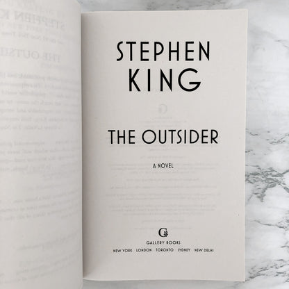 The Outsider by Stephen King [TRADE PAPERBACK] 2020