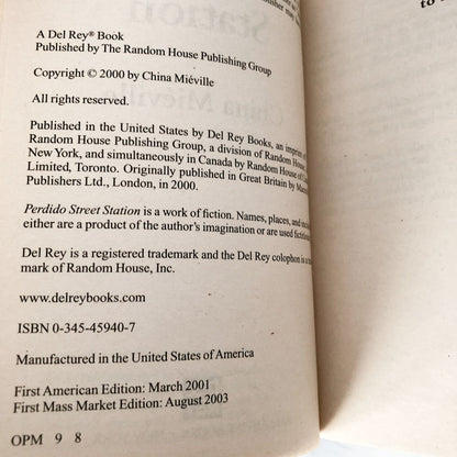 Perdido Street Station by China Miéville [2003 PAPERBACK]