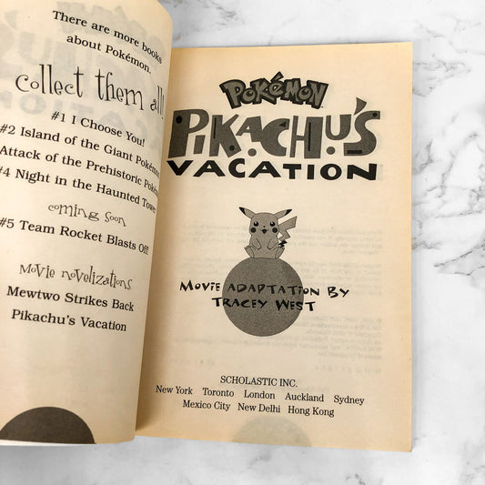 Pokemon: Pikachu's Vacation by Tracey West [TRADE PAPERBACK] 1998