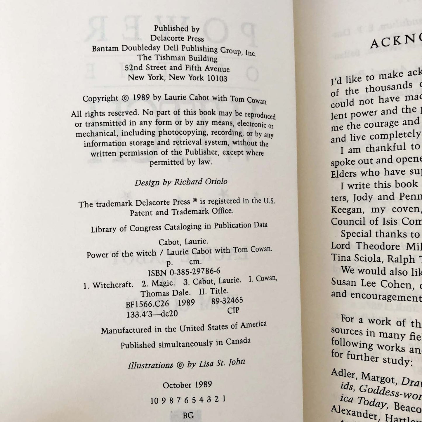 Power of the Witch: The Earth, the Moon & the Magical Path to Enlightenment by Laurie Cabot [FIRST EDITION / FIRST PRINTING] 1989