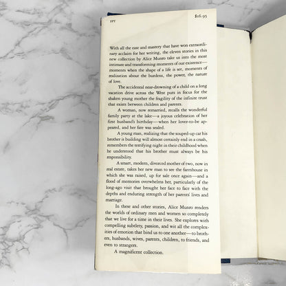 The Progress of Love by Alice Munro SIGNED! [FIRST EDITION / FIRST PRINTING] 1986