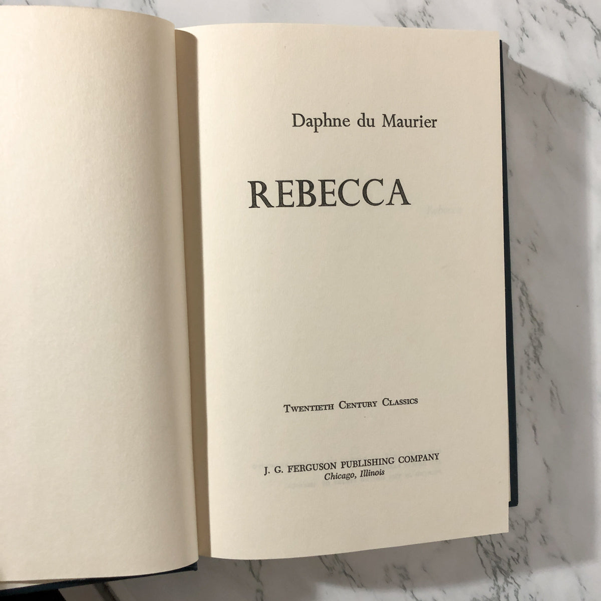 Rebecca by Daphne du Maurier [TWENTIETH CENTURY CLASSICS] - Bookshop Apocalypse