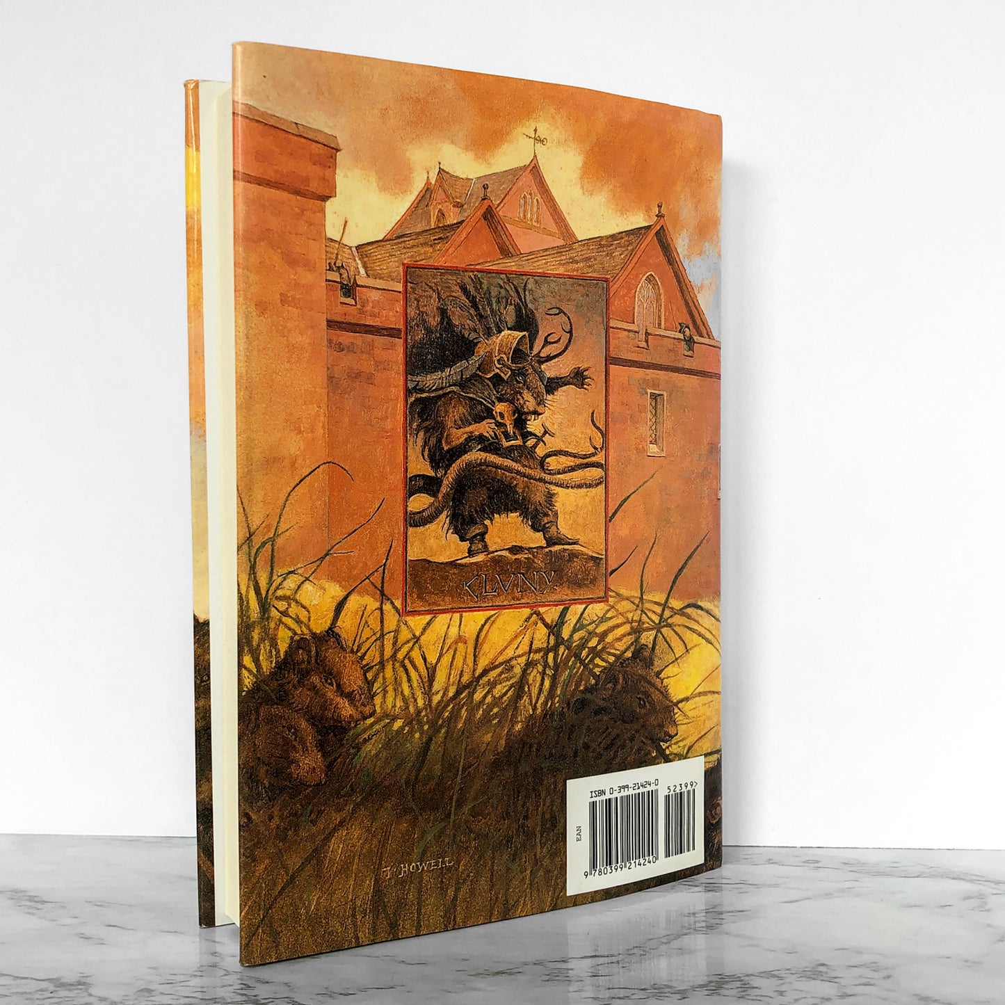 Redwall by Brian Jacques [FIRST EDITION / 1986]