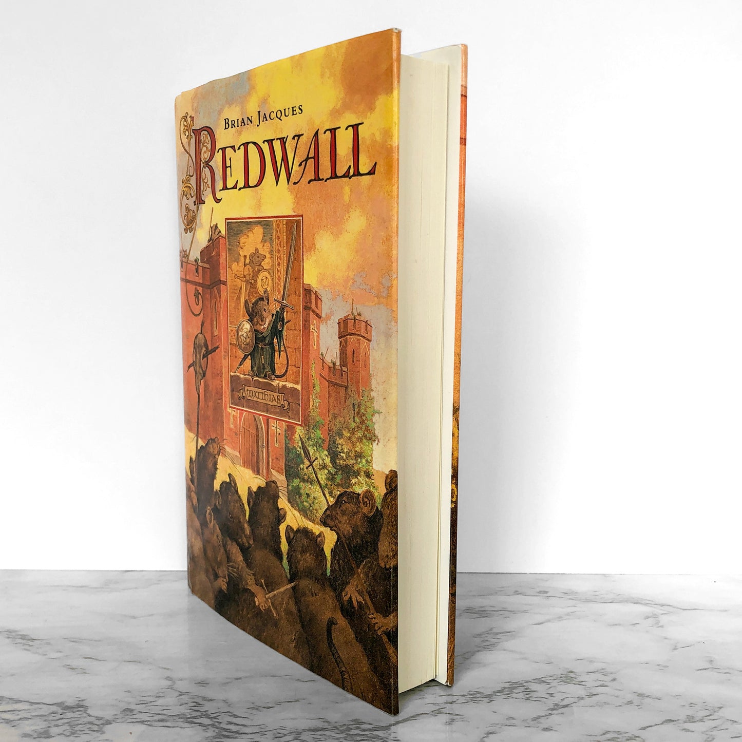 Redwall by Brian Jacques [FIRST EDITION / 1986]