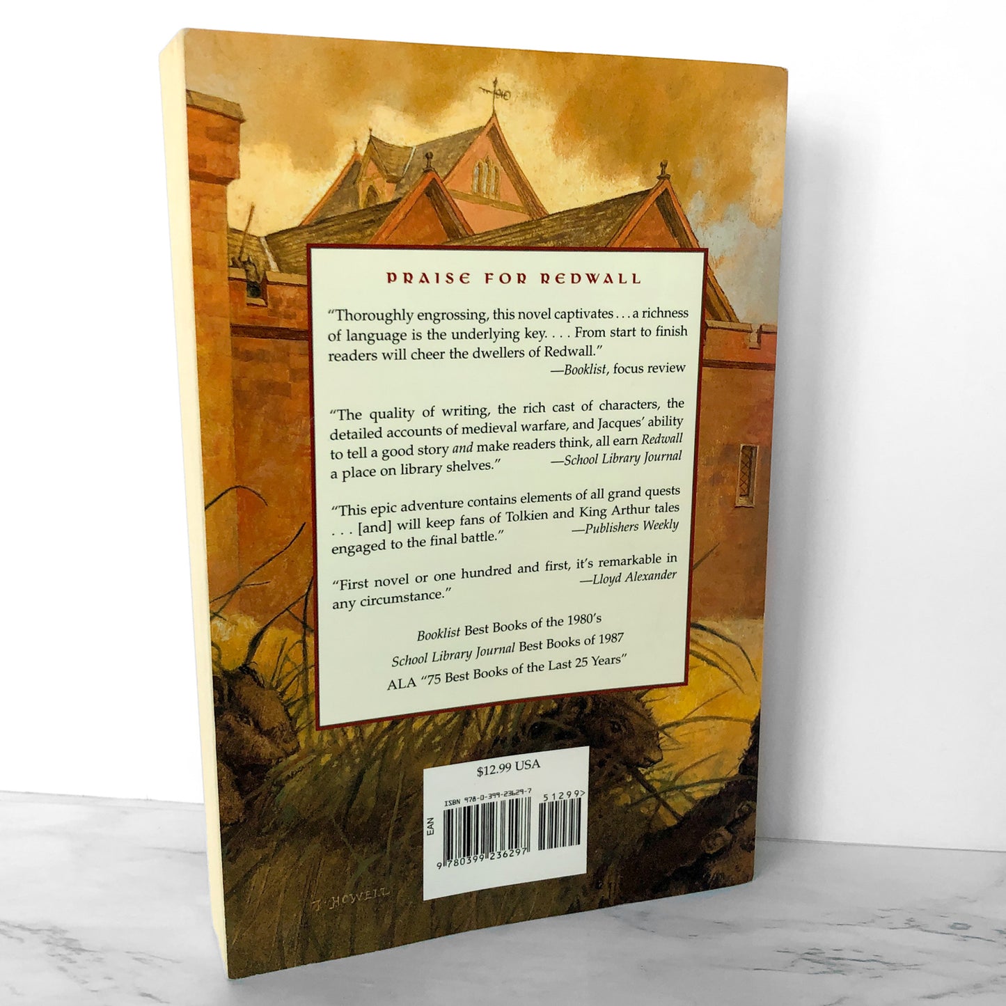 Redwall by Brian Jacques [ILLUSTRATED TRADE PAPERBACK] 1997