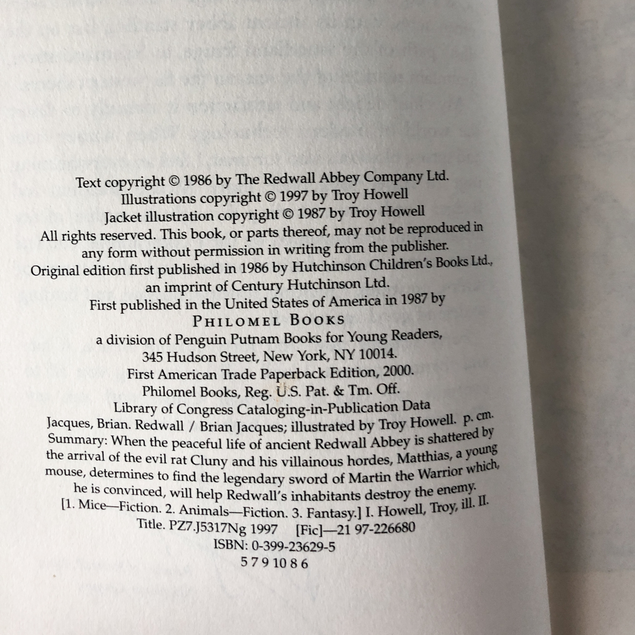 Redwall by Brian Jacques [ILLUSTRATED EDITION] - Bookshop Apocalypse