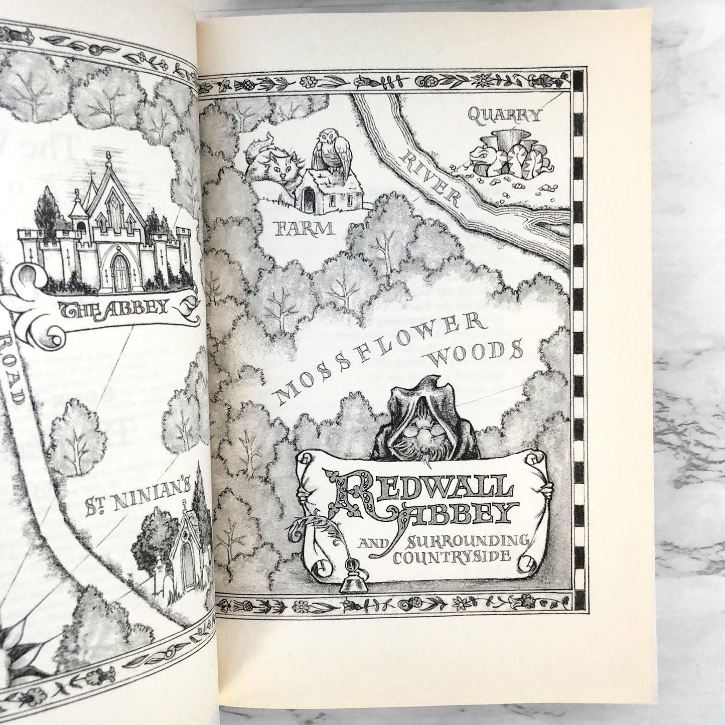 Redwall by Brian Jacques [ILLUSTRATED TRADE PAPERBACK] 1997