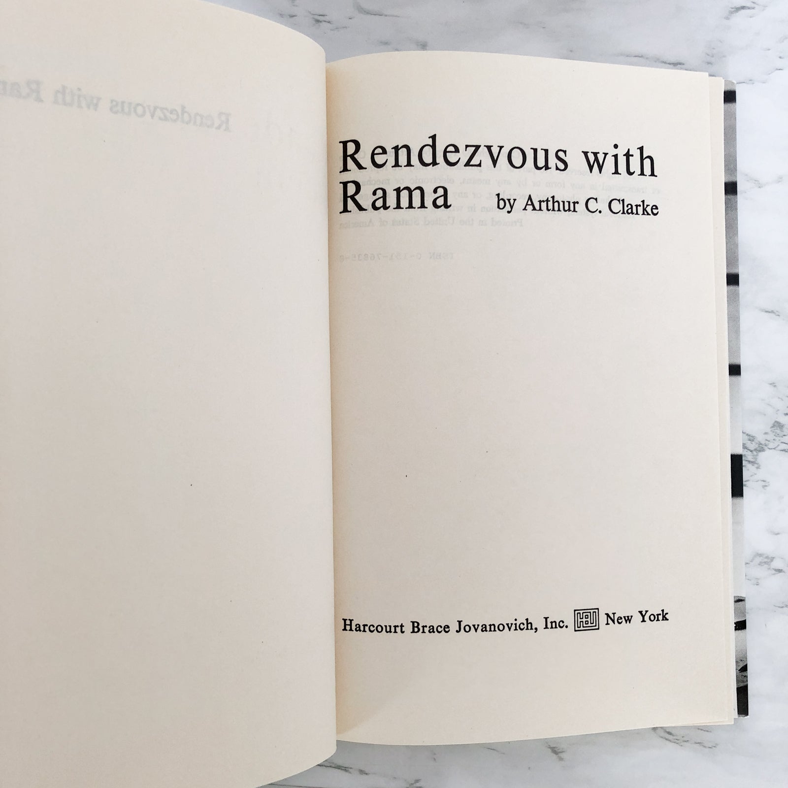 Rendezvous with Rama Paperback Arthur C. Clarke