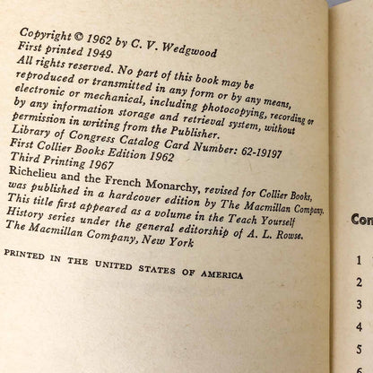 Richelieu and the French Monarchy by C.V. Wedgwood [FIRST PAPERBACK EDITION] 1967 • Collier