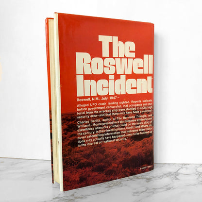 The Roswell Incident by Charles Berlitz & William L. Moore [FIRST EDITION] - Bookshop Apocalypse