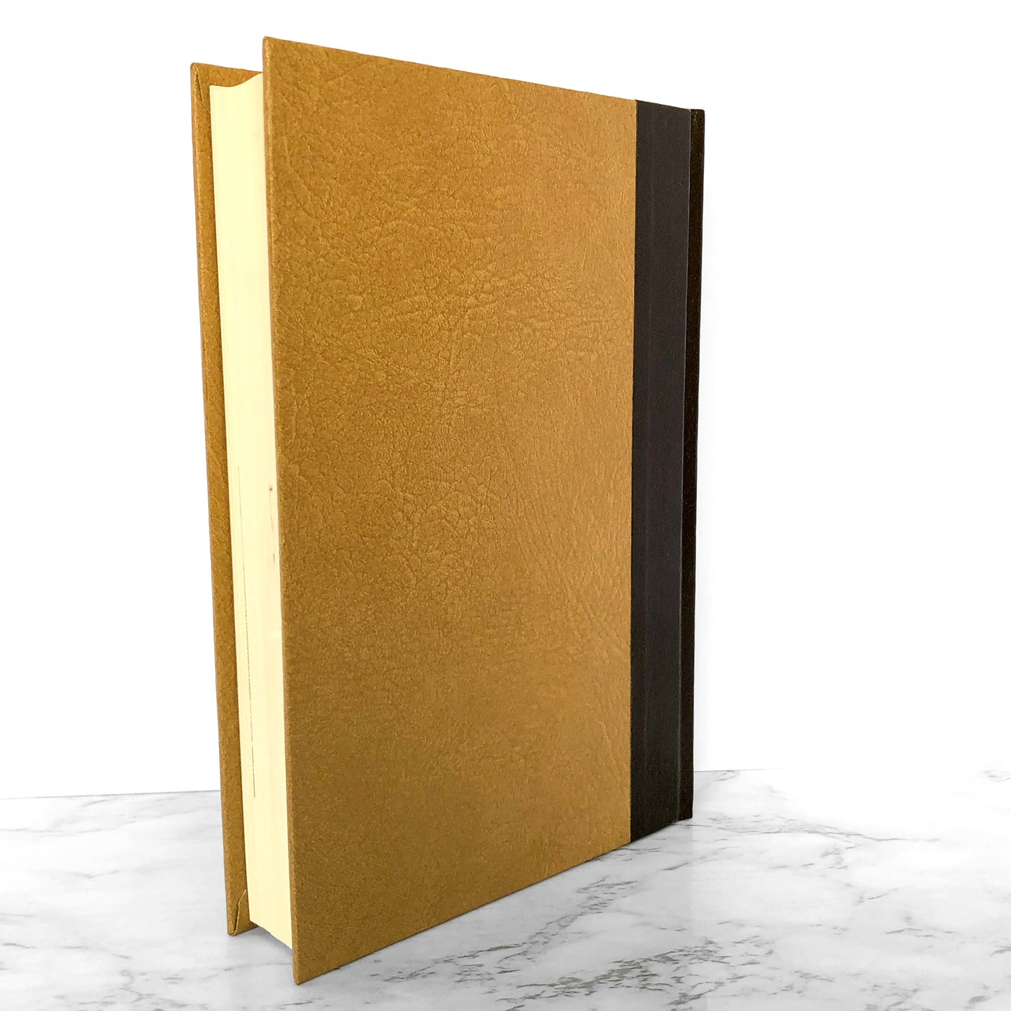 Roughing It by Mark Twain [ILLUSTRATED HARDCOVER / 1994]