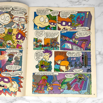 Rugrats Comic Adventures [VOLUME #1 • ISSUE #8] 1998 • Nickelodeon