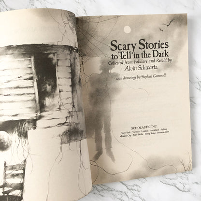 Scary Stories To Tell in the Dark by Alvin Schwarz [1991 PAPERBACK] - Bookshop Apocalypse