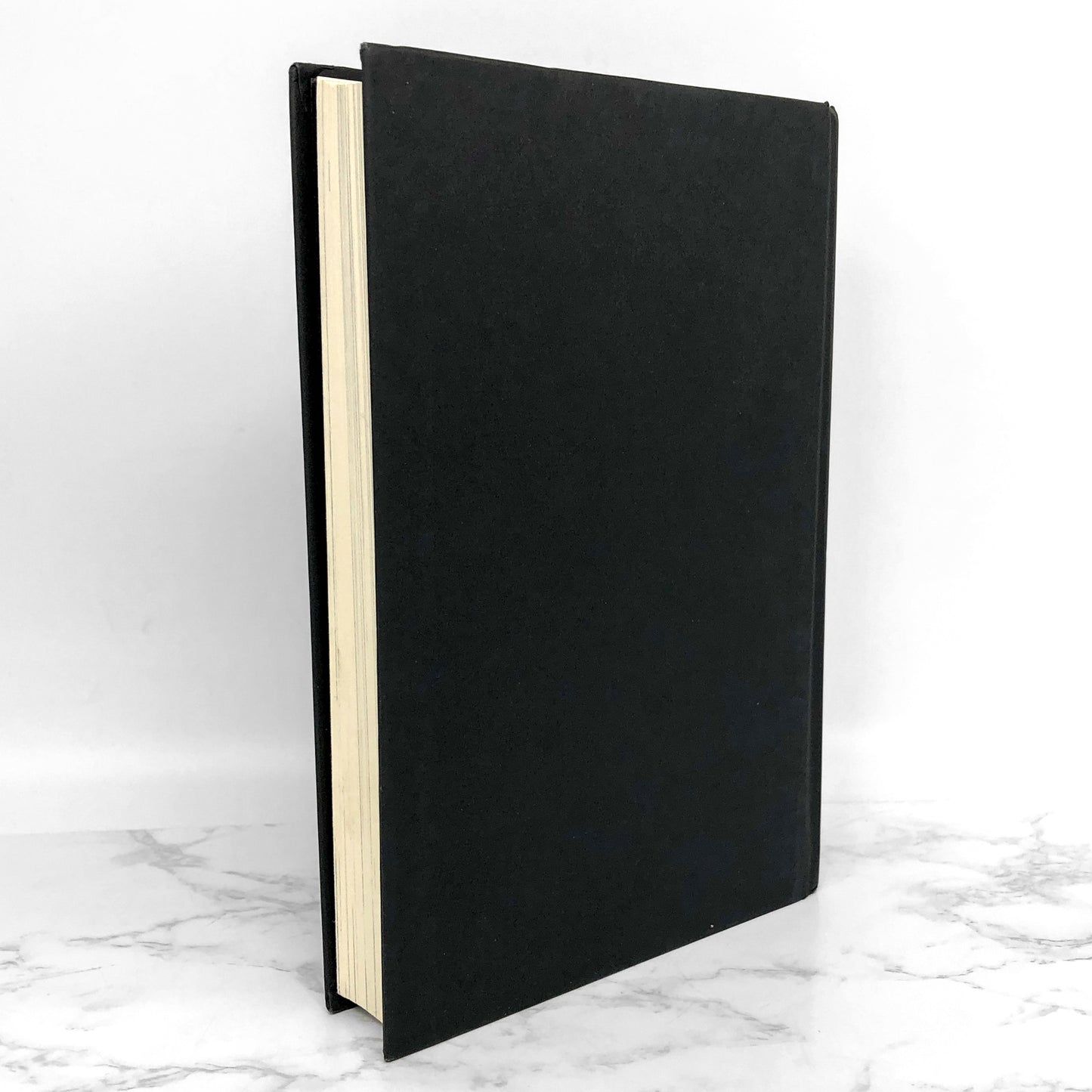 Scary Stories To Tell in the Dark: 3 Books to Chill Your Bones by Alvin Schwarz [HARDCOVER OMNIBUS]