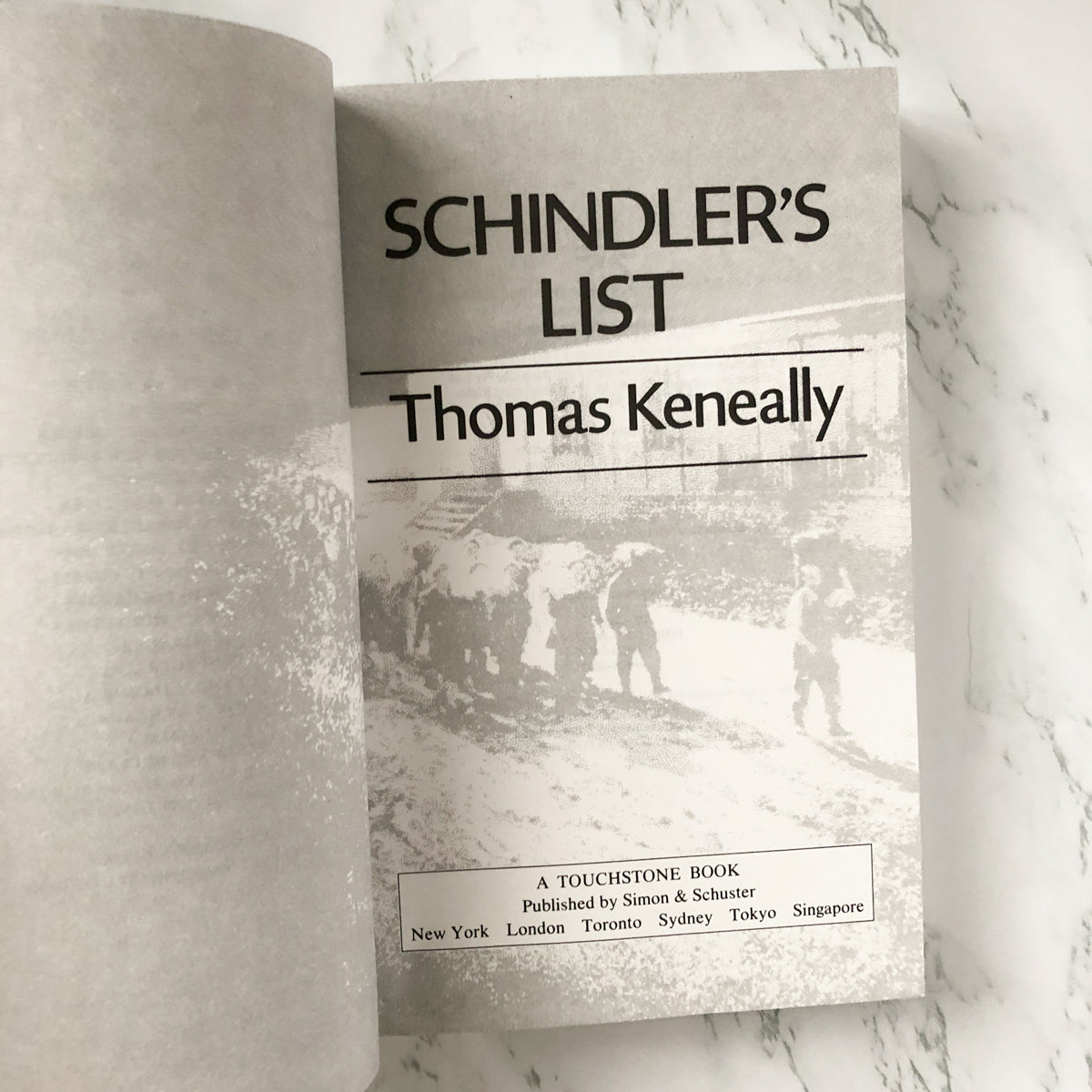 Schindler's List by Thomas Keneally [TRADE PAPERBACK / 1993] - Bookshop Apocalypse