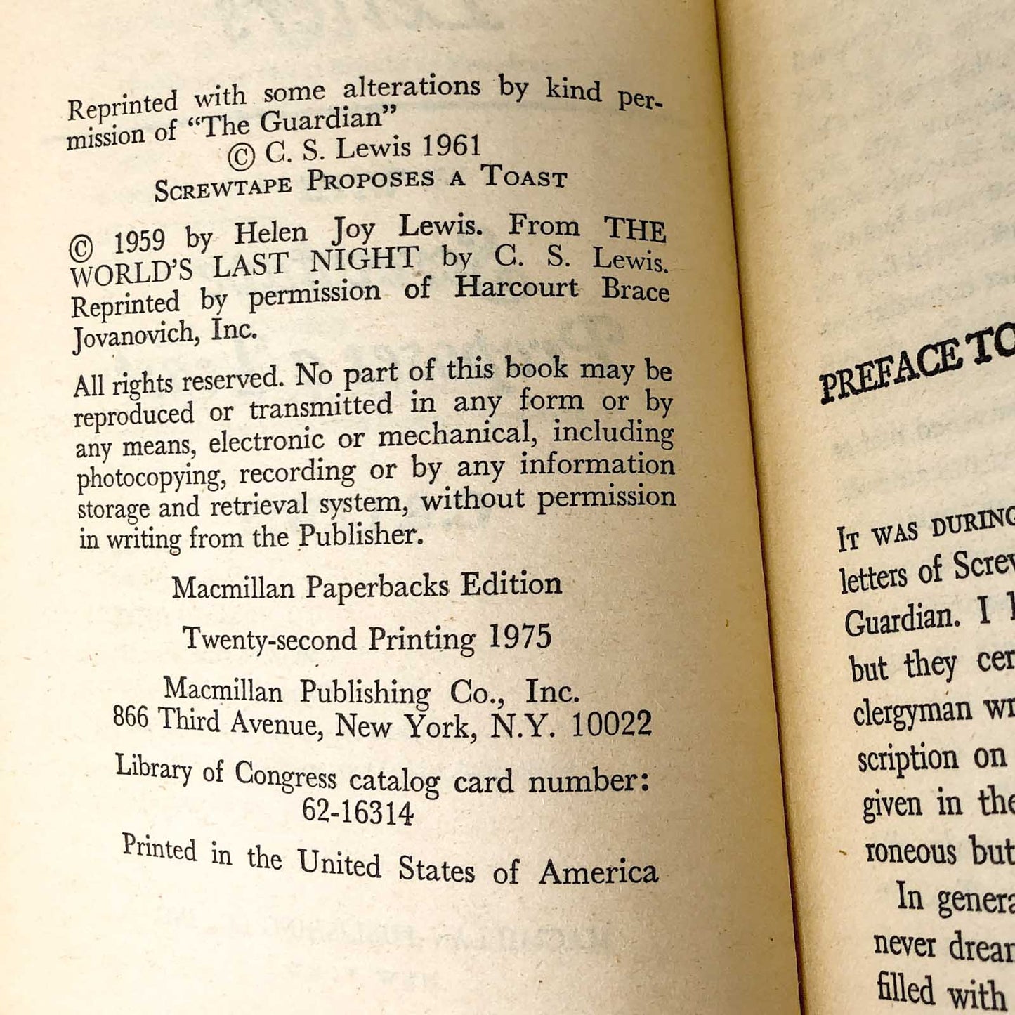 The Screwtape Letters w. Screwtape Proposes a Toast by C.S. Lewis [1975 PAPERBACK]
