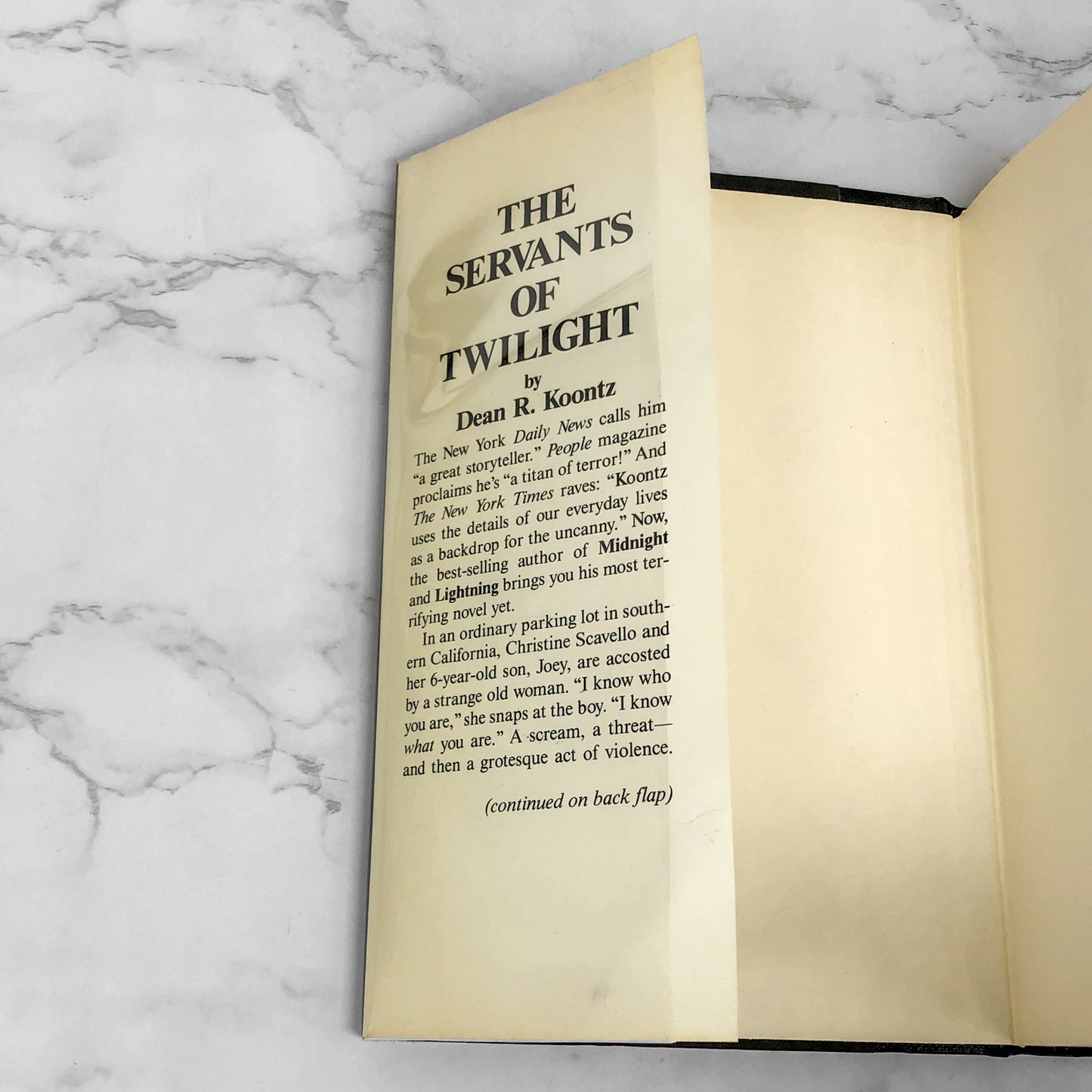 The Servants of Twilight by Dean Koontz [FIRST HARDCOVER EDITION] 1990 • Berkley