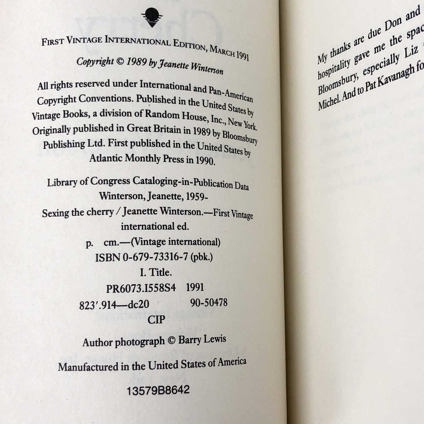 Sexing The Cherry by Jeanette Winterson [FIRST PAPERBACK PRINTING] 1991 • Vintage Int.