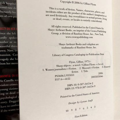 Sharp Objects by Gillian Flynn SIGNED! [FIRST EDITION] 2006 • Shaye Areheart Books