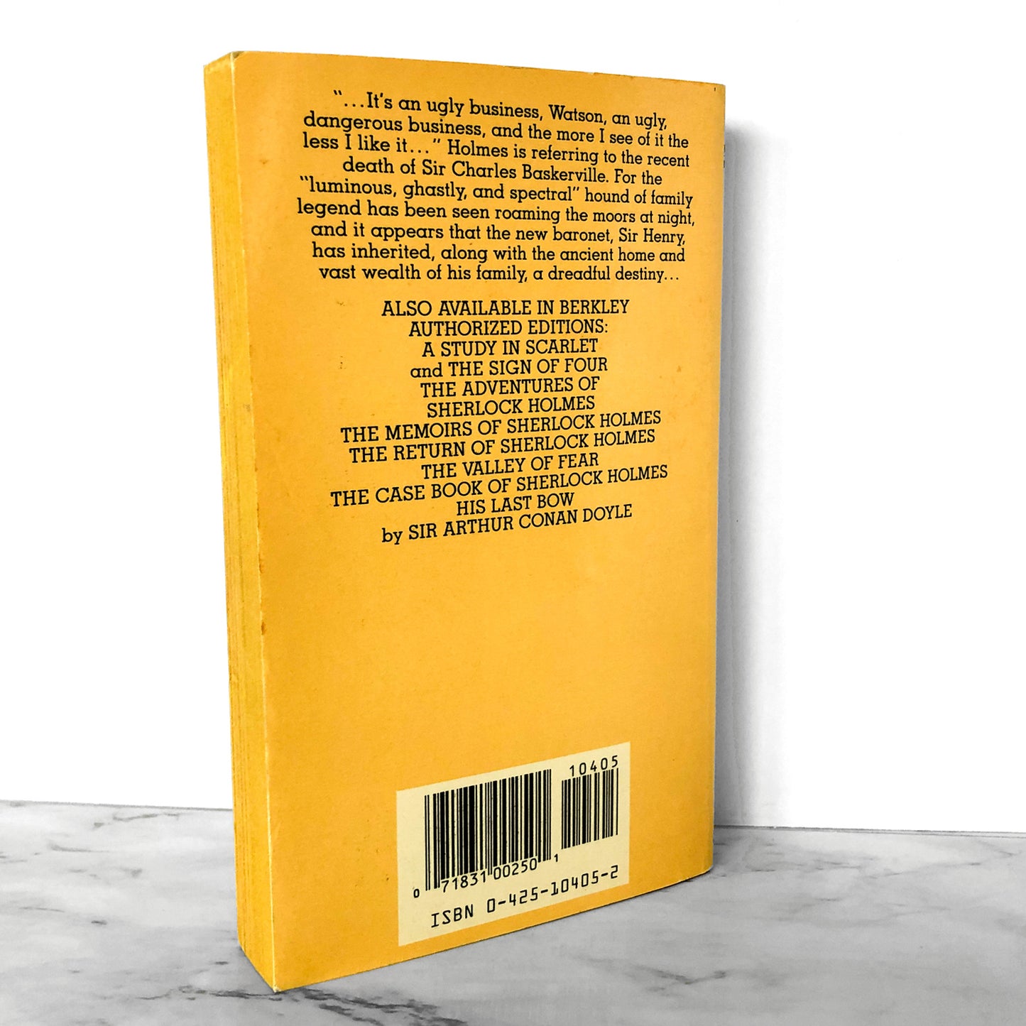 The Hound of the Baskervilles by Sir Arthur Conan Doyle [1987 PAPERBACK]