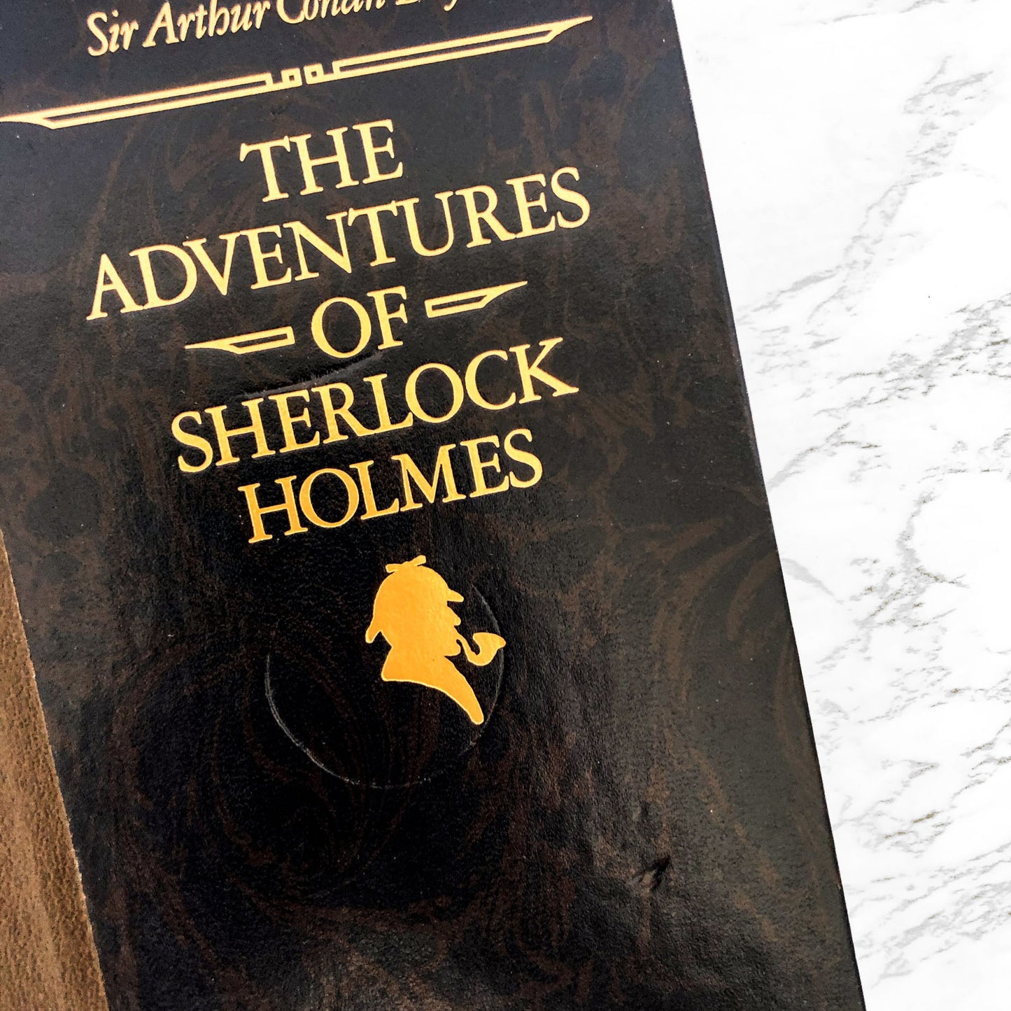 The Adventures of Sherlock Holmes by Sir Arthur Conan Doyle [ILLUSTRATED DIGEST EDITION / 1987]