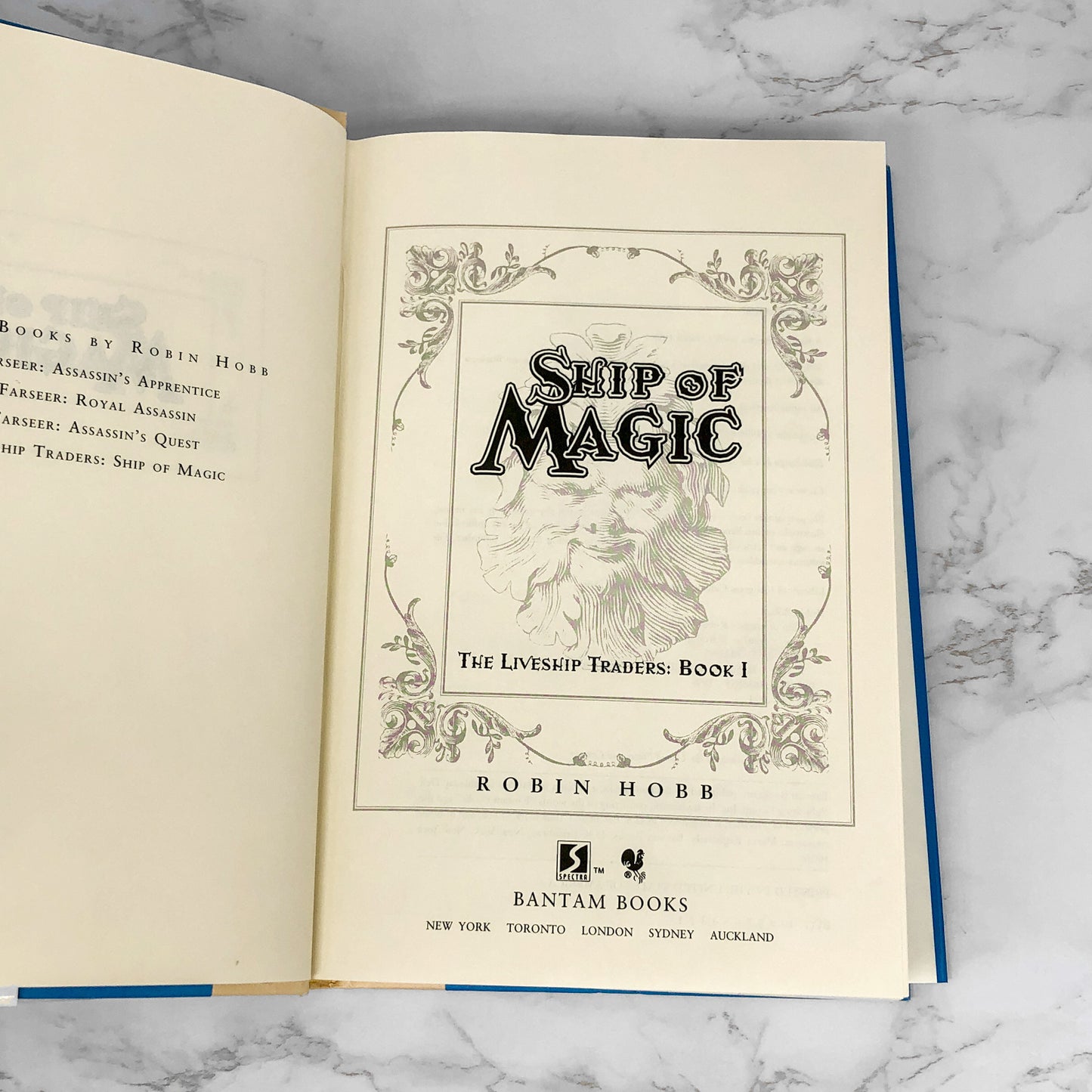 Ship of Magic by Robin Hobb [FIRST EDITION • FIRST PRINTING] 1998