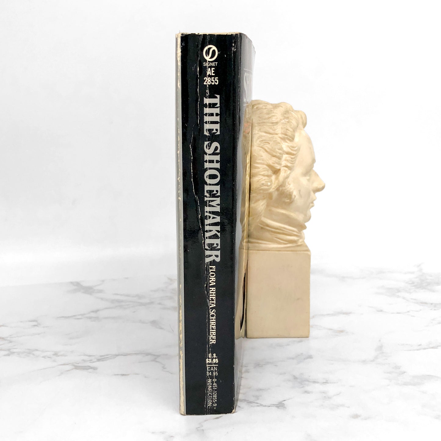 The Shoemaker - Anatomy of a Psychotic by Flora Rheta Schreiber [FIRST PAPERBACK PRINTING] 1984 • Signet True Crime