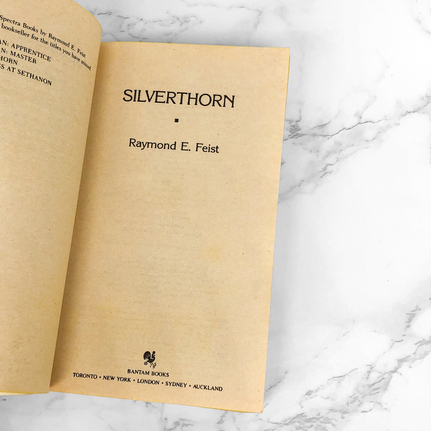 Silverthorn by Raymond E. Feist [FIRST PAPERBACK EDITION] 1986
