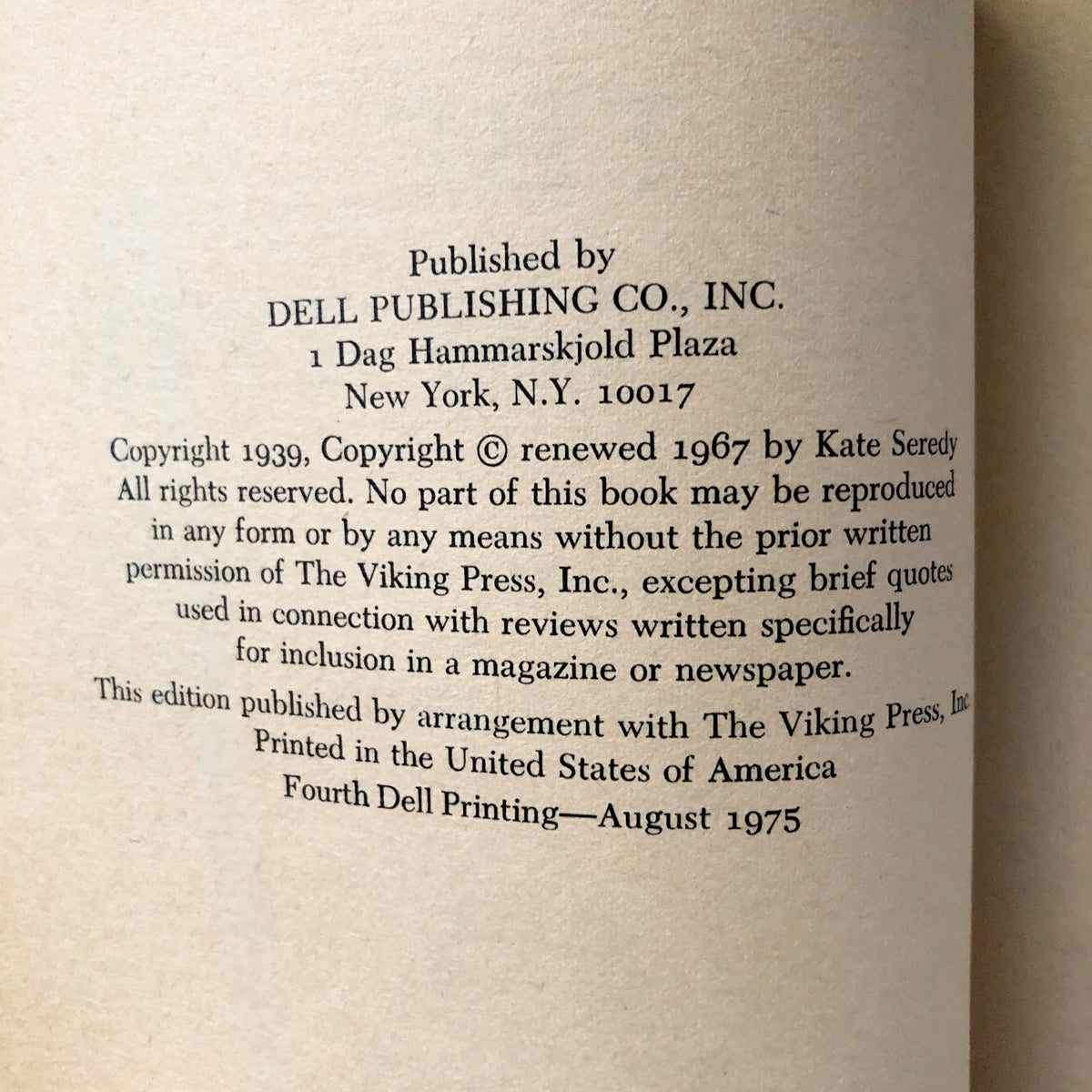 The Singing Tree by Kate Seredy [1975 PAPERBACK] - Bookshop Apocalypse