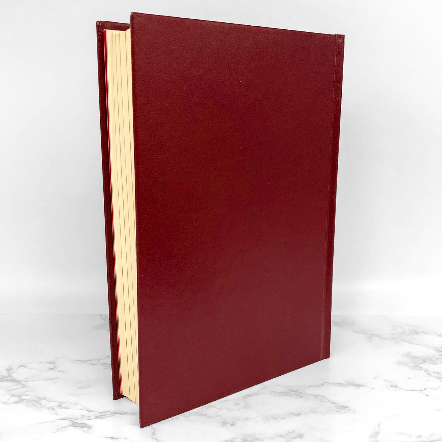 Six Gothic Tales by Daphne du Maurier, Evelyn Anthony, Victory Holt, Jessica North, Phyllis A. Whitney & Madeleine Brent [FIRST EDITION] 1977