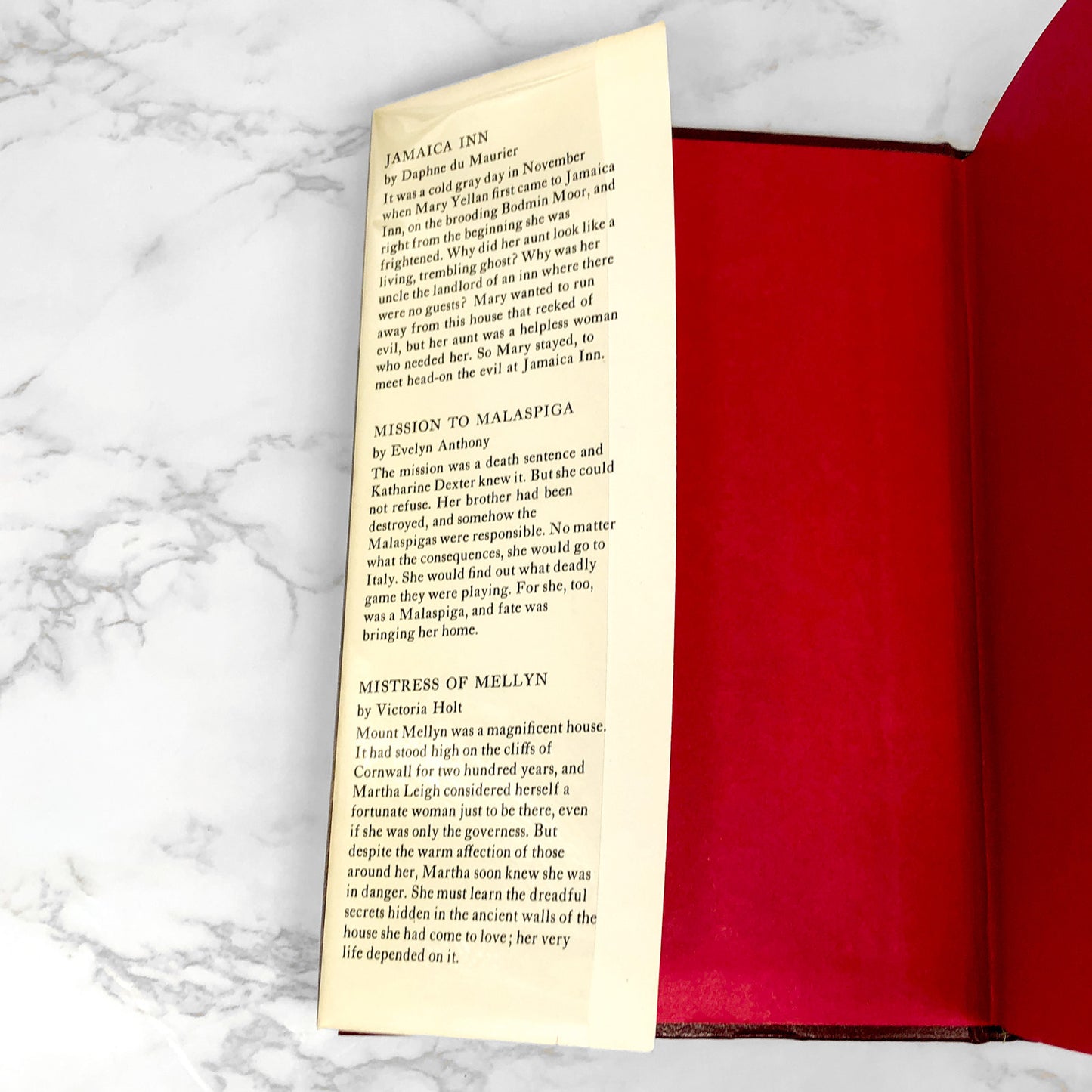 Six Gothic Tales by Daphne du Maurier, Evelyn Anthony, Victory Holt, Jessica North, Phyllis A. Whitney & Madeleine Brent [FIRST EDITION] 1977