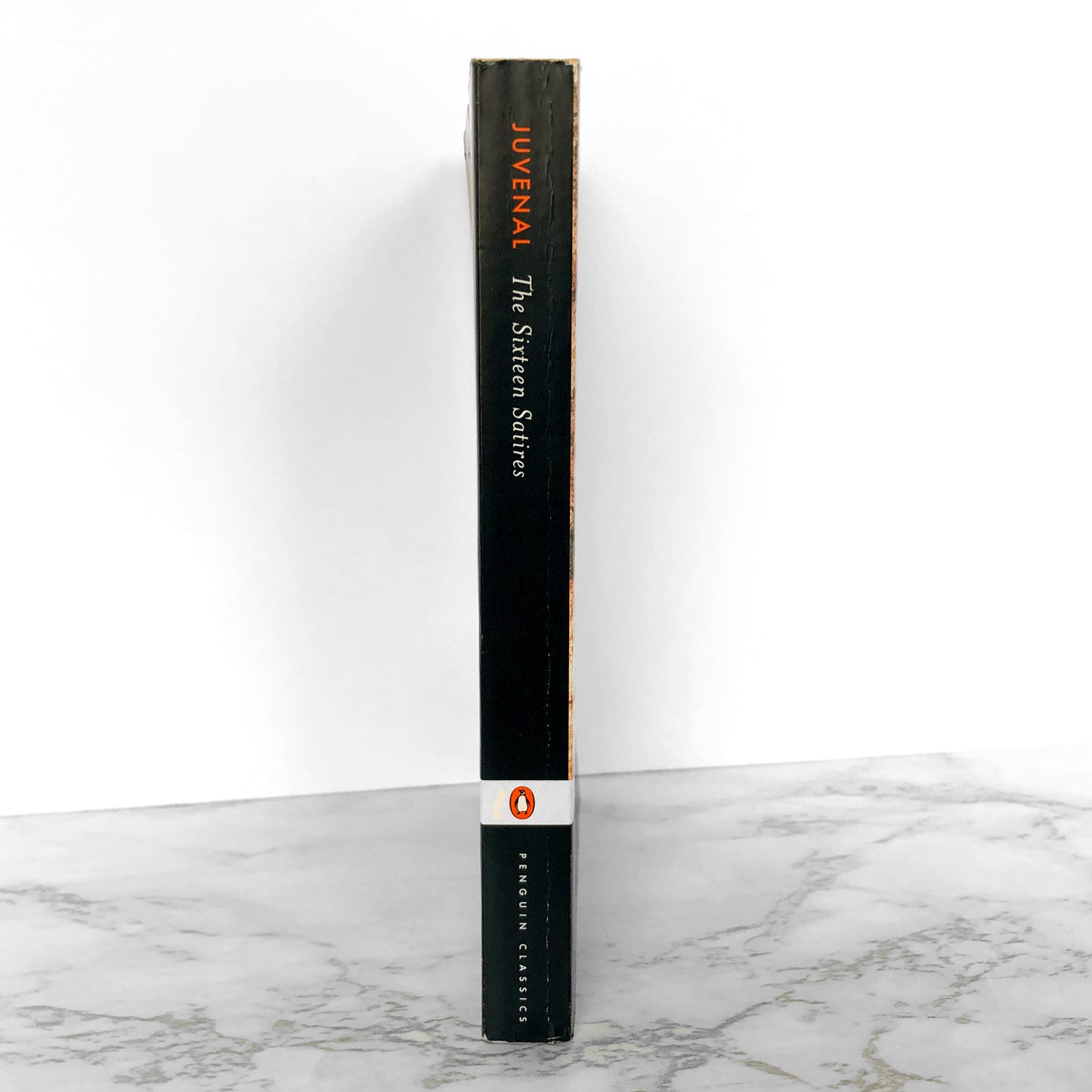 The Sixteen Satires by Juvenal [PENGUIN CLASSICS PAPERBACK] 2004