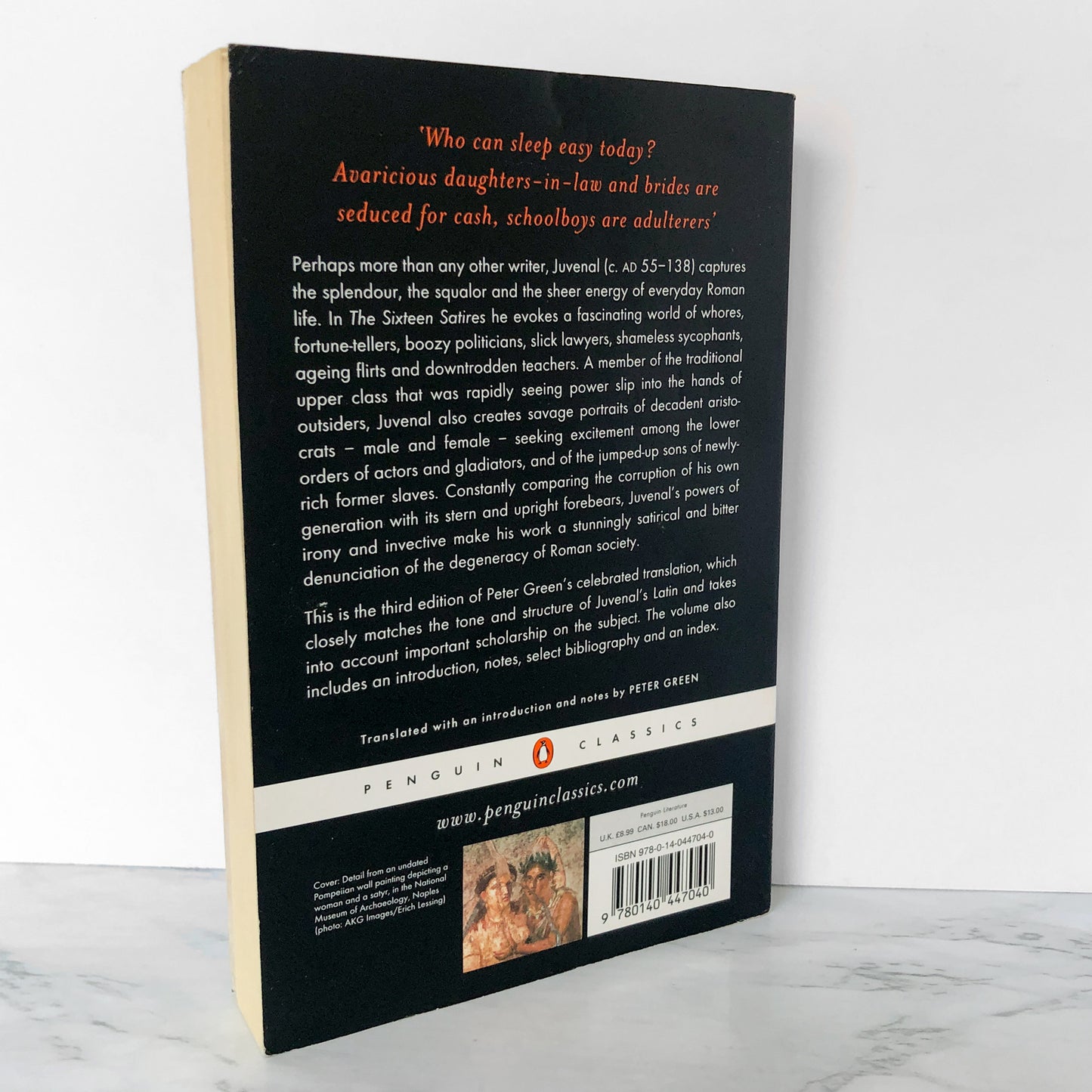 The Sixteen Satires by Juvenal [PENGUIN CLASSICS PAPERBACK] 2004